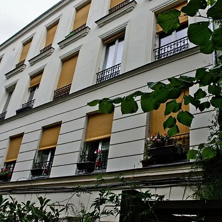 25 Rue Du Telegraphe *